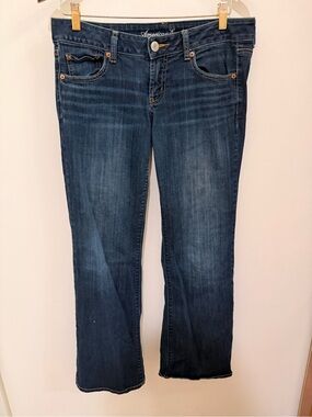 American Eagle Outfitters Women’s Dark Blue Flare Jeans Size 8